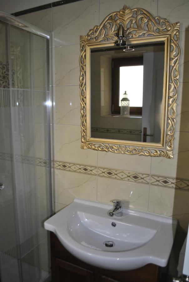 Apartment Pod Kostanji Osp Bagian luar foto